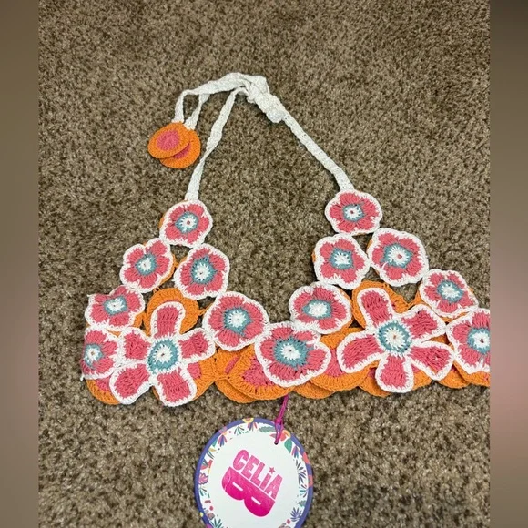 New NWT CELIA B Dandelion Top in Multi